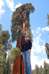 IMG_2861 Tina mit Baum
